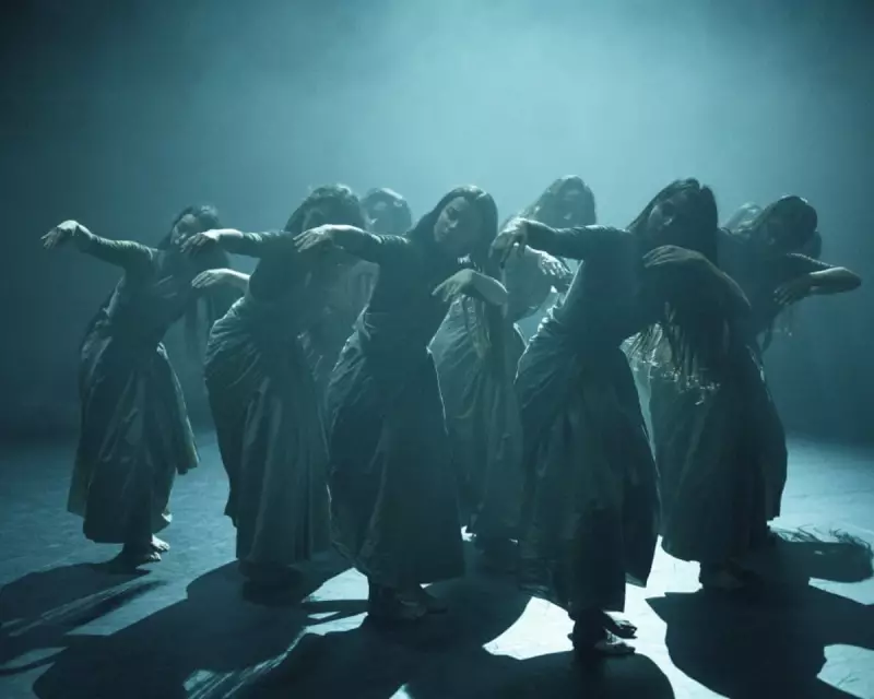 Akram Khan's 'Thikra': A Mesmerising Dance of Memory and Loss at Sadler's Wells