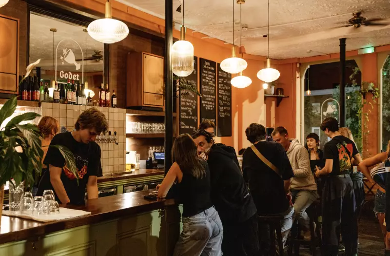 Islington's Best Bars: Your Ultimate Guide to North London's Vibrant Drinking Scene