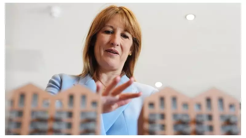 Rachel Reeves Cleared in Rental Licence Oversight: Starmer Backs Shadow Chancellor