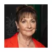 Coronation Street's First Barmaid Reveals Surprising Family Link to Soap Legend