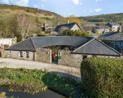 Escape to Character: 7 Enchanting English Bungalows That Redefine Stylish Living