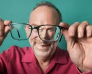 Five Unmissable Reads: The Wikipedia Guardian, Lost Flirting Arts & War Photography's Greatest Shots