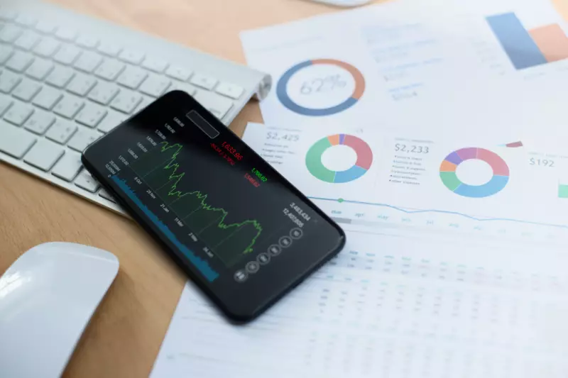 4 Smart Strategies to Tackle Currency Volatility in 2026 Budgets