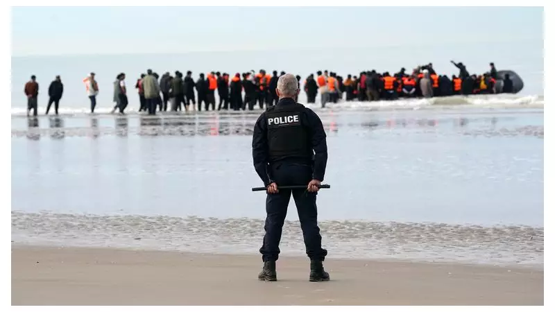 Asylum Hotel Numbers Rise 13% as Net Migration Falls to 204,000