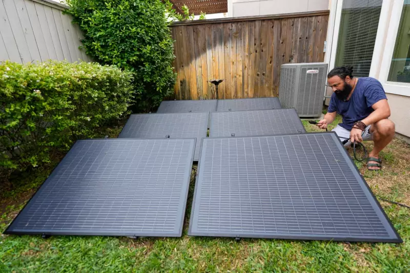 Balcony Solar Revolution: US States Embrace Plug-In Panels for Millions