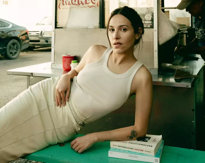 Debit's Desaceleradas: Afro-Latin Club Music Transformed into Ambient Soundscapes