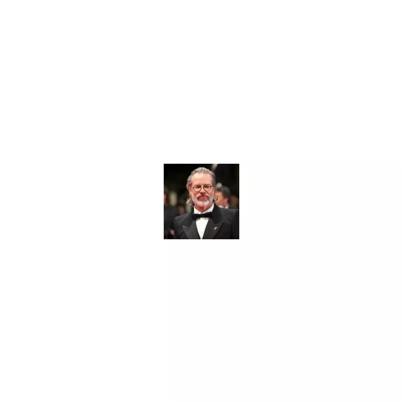 Guy Pearce Apologises for Sharing Antisemitic Posts on Social Media