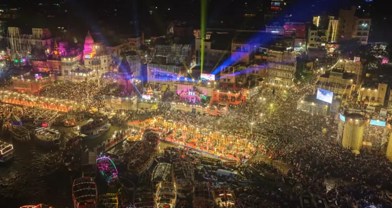 Hippo Takes Historic Moonlit Swim in the Ganges: A Spectacular Debut