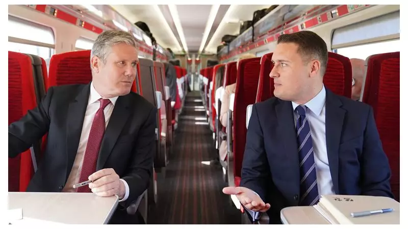 Keir Starmer Apologises to Wes Streeting Over 'Traitors' Plot Claims