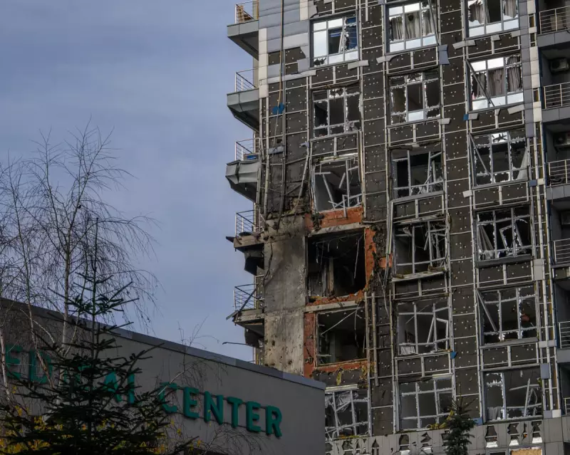 Kyiv Residential Building Hit in Russian Strike as US-Brokered Peace Talks Continue