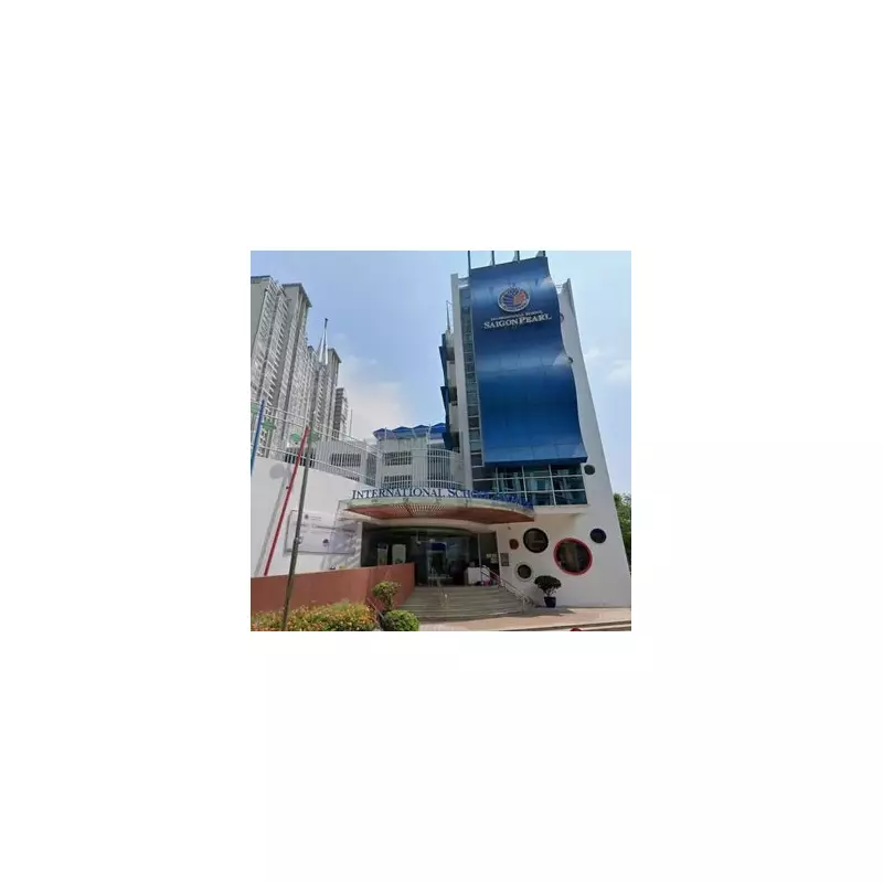 London Teacher Avoids Ban Over Pupil Hugs and Social Media Contact