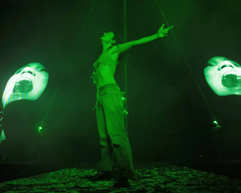 Lorde's Manchester Show: A Visceral Journey Through Pop Theatrics