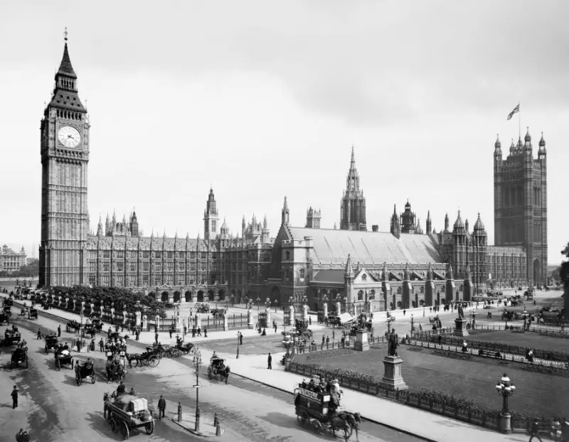 Lost London: Historic Photos Reveal Capital's Dramatic Transformation