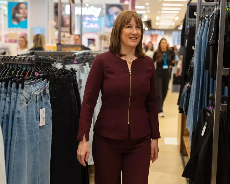 Millions Get 4.1% Pay Rise as Reeves Boosts Minimum Wage