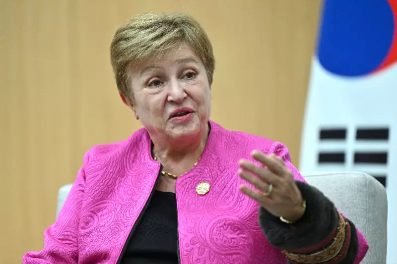 Private Credit Exposed: Financial Saviour or Modern Ponzi Scheme?