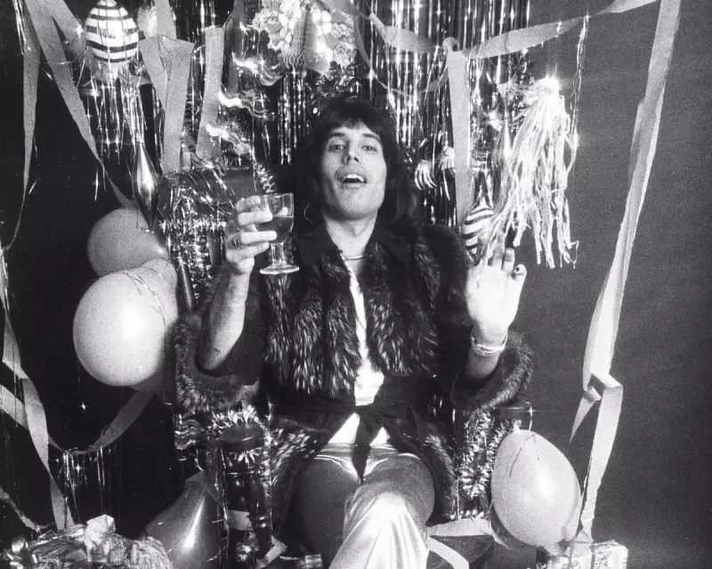 Rock 'n' Roll Photography Exhibition Opens in London Gallery