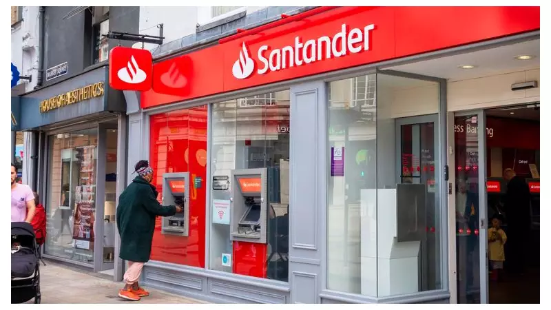 Santander's £524 Switch Deal 'Blows Competition Out of Water'