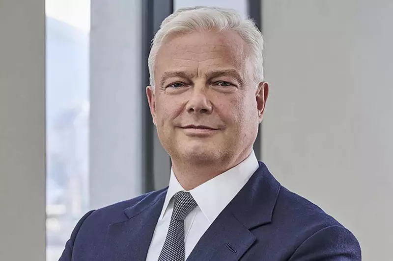 Schroders CEO: Public Markets Thrive Amid Private Equity Challenges