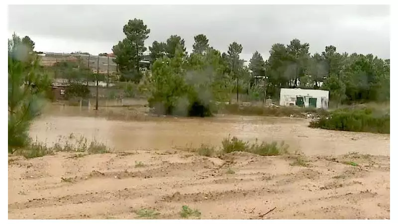 Storm Claudia's Tornado-Like Winds Kill British Woman in Algarve