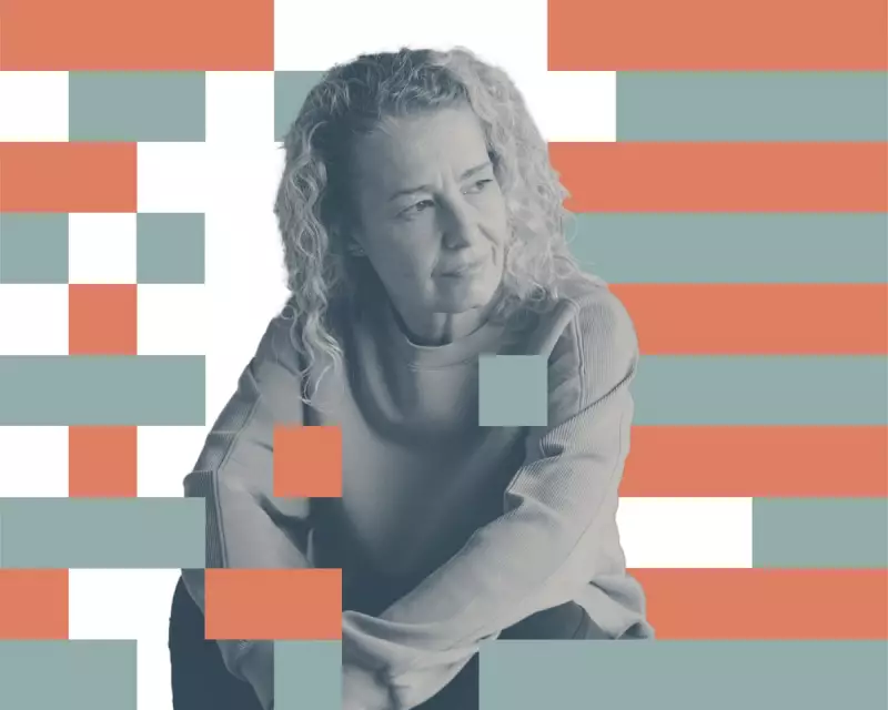 The Hidden Cost of Knowing Everything: Why Digital Overload Is Damaging Your Mind