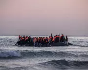 30 Asylum Seekers on Hunger Strike Over UK-France Removal Scheme