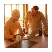 7 Expert Investing Tips for Beginners to Grow Wealth from Home