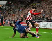 Arsenal Extend Clean Sheet Record in Tense Sunderland Draw