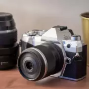 Charity Shop Camera Discovery: 10 Vintage Photos Found in Hackney