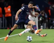Diaz Sees Red After Brace as Bayern Survive PSG Scare in Champions League Thriller