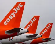 EasyJet Profits Soar 9% as Package Holidays Defy Economic Pressures