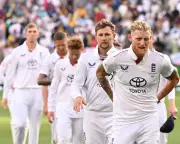 England's Ashes Collapse: Batting Approach Under Scrutiny After Perth Defeat