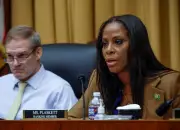 Epstein Texted US Lawmaker During 2019 Michael Cohen Hearing