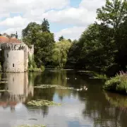 Fairytale Castle Near London: Perfect Autumn Day Trip to Scotney