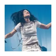 Lorde Cancels Luxembourg Gig Due to Severe Food Poisoning