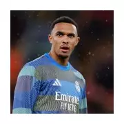 Man Utd Legend Slams 'Disgusting' Treatment of Trent Alexander-Arnold by Liverpool Supporters