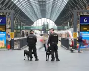 Media Ethics Under Scrutiny: Should Police Publicise Suspects' Ethnicity?