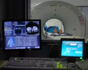 NHS Test Delays Risk Lives: 386,849 Patients Face Dangerous Waits