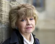 Prunella Scales: A Heartfelt Tribute to a Poetry-Loving Neighbour