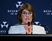 RBA Governor's Sporting Cliches Fail to Score with Australians Struggling Under Interest Rate Pressure