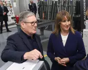 Reeves Abandons Income Tax Rise in Budget U-turn After Labour Turmoil