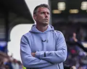 Rob Edwards Skips Boro Training Amid Wolves Managerial Pursuit