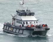 Second Deported Migrant Returns to UK on Small Boat Under 'One In, One Out'