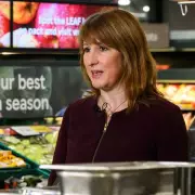 UK Minimum Wage Rises to £10.85 for Young Workers in 2025