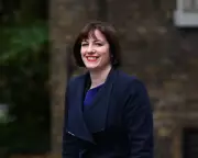 Unions Clash with Education Secretary Over Mandatory Reading Tests for 14-Year-Olds