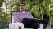 US Warns Airlines Over Venezuela Amid Military Buildup