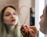 Why British Women Struggle with Self-Praise and How to Change