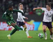 Wolfsburg Thrash Manchester United 5-2 in Women's Champions League