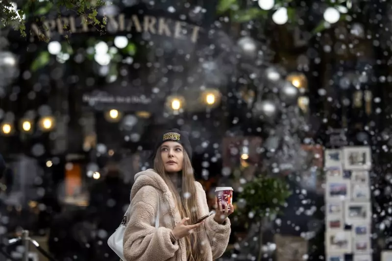 Covent Garden's Snow Flurry: Guaranteed Hourly Snowfall in London This December