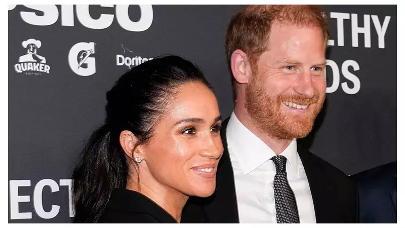 Duchess of Sussex Reaches Out to Father Thomas Markle After Leg Amputation