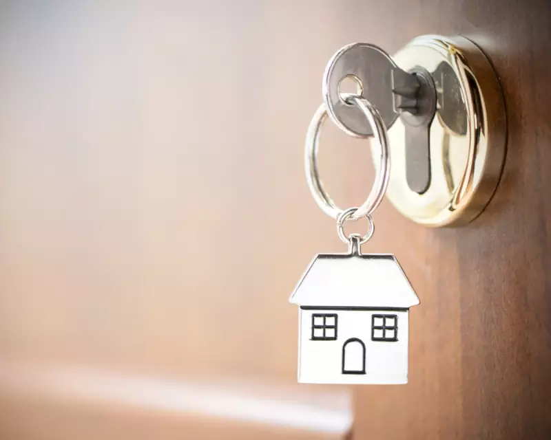 Reeves' Mansion Tax Plan: A Divisive £1.5bn Proposal for UK Property